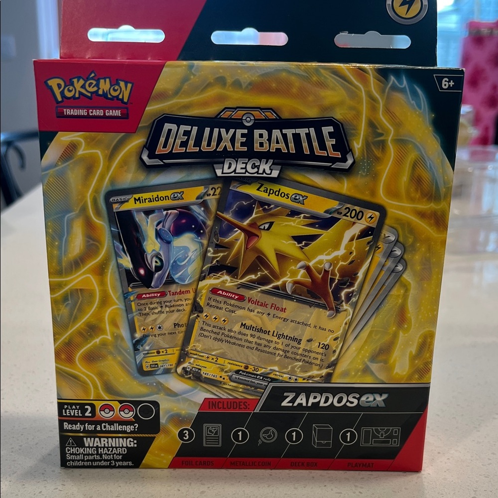 Deluxe Battle Deck - Zapdos ex